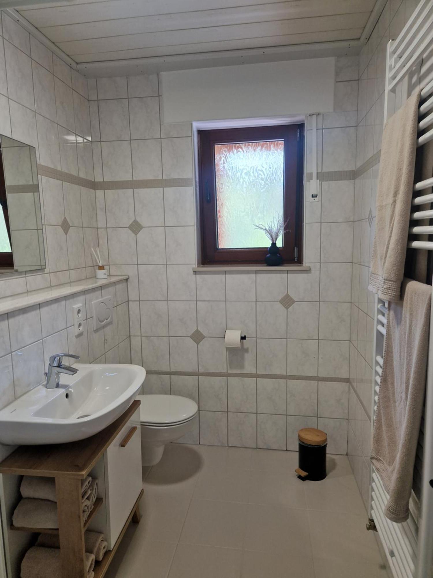 Haus Daut Fewo Mit Hallenbad 빌링겐 객실 사진